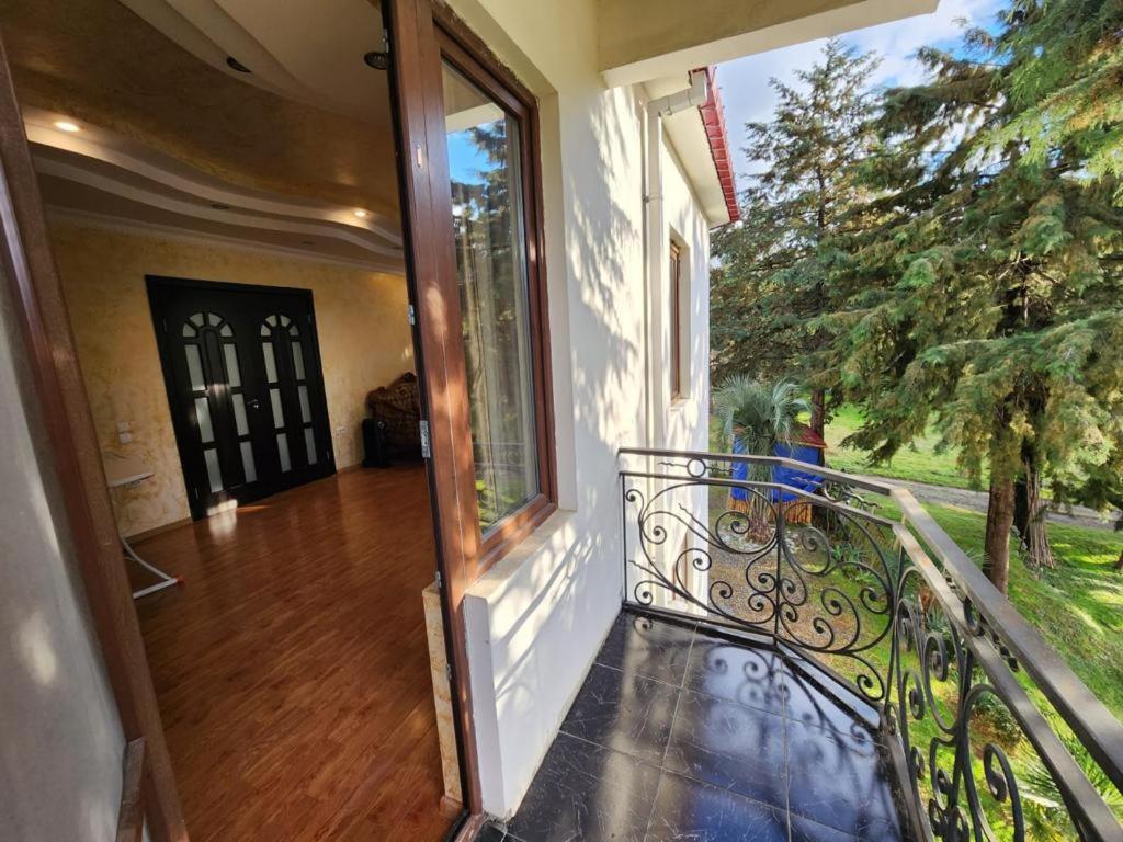 Villa In Chakvi Buitenkant foto