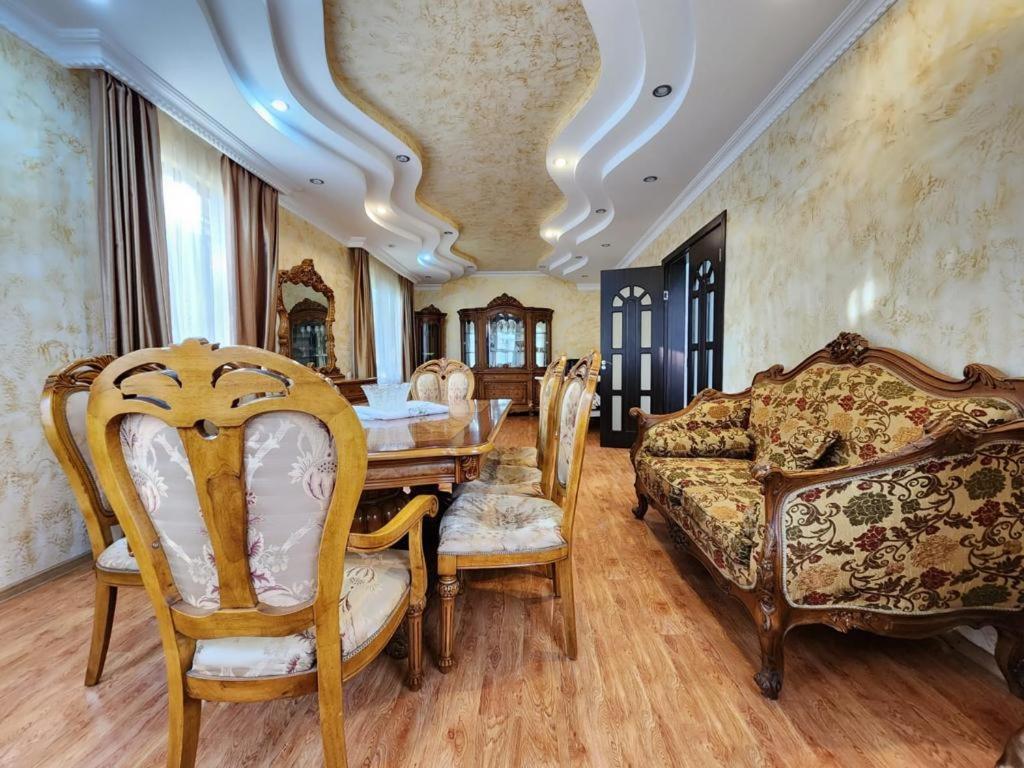 Villa In Chakvi Buitenkant foto